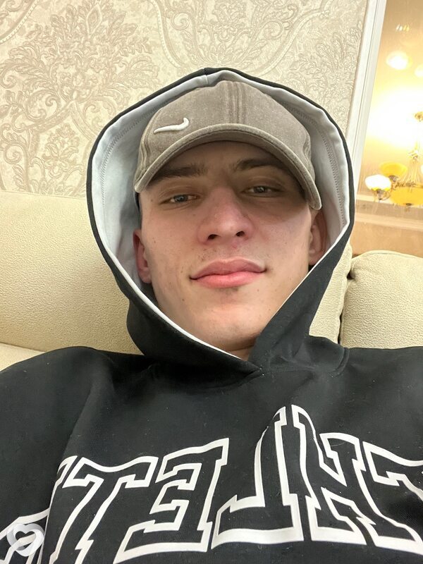 Виталий, 21, Владикавказе — анкета №2621027
