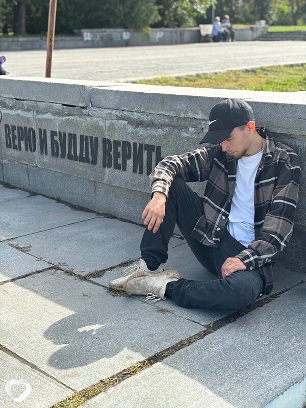 Дмитрий, 20, Перми — анкета №2621043