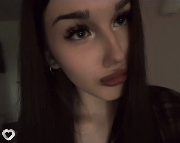 Полина, 19, Санкт-Петербурге — анкета №2621486