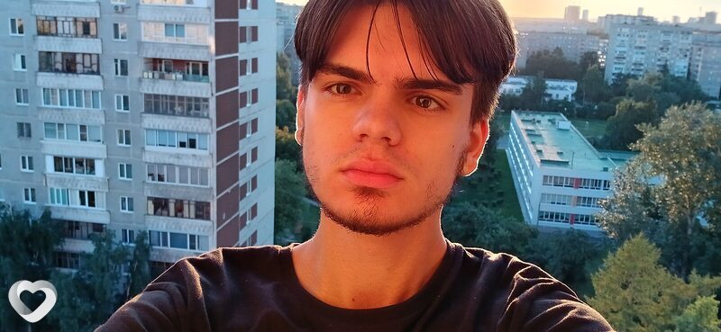 Влад, 19, Екатеринбурге — анкета №2621774