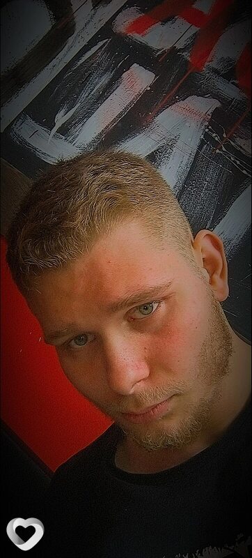Андрей, 33, Белове — анкета №2622443