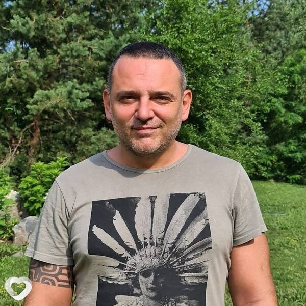 Дмитрий, Единцы