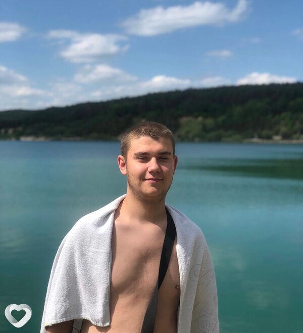 Юра, 22, Львове — анкета №2622947