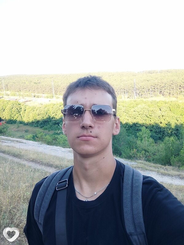 Кирилл, 19, Симферополе — анкета №2622952