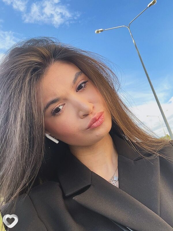 Владилена, 19, Екатеринбурге — анкета №2623592