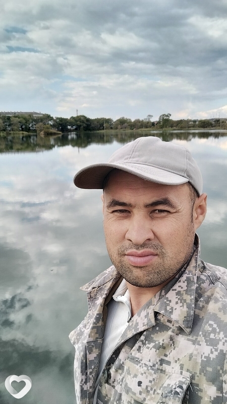 Maksim, 32, Уссурийске — анкета №2623475