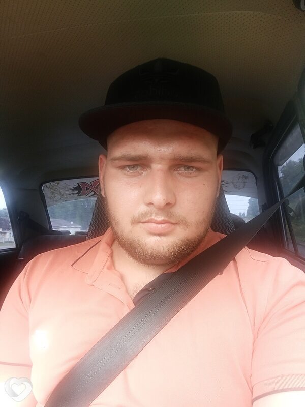 Виталий, 25, Томске — анкета №2624020