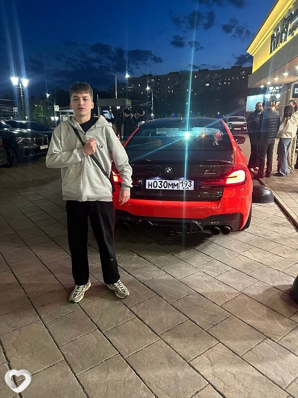Александр, 19, Краснодаре — анкета №2624807