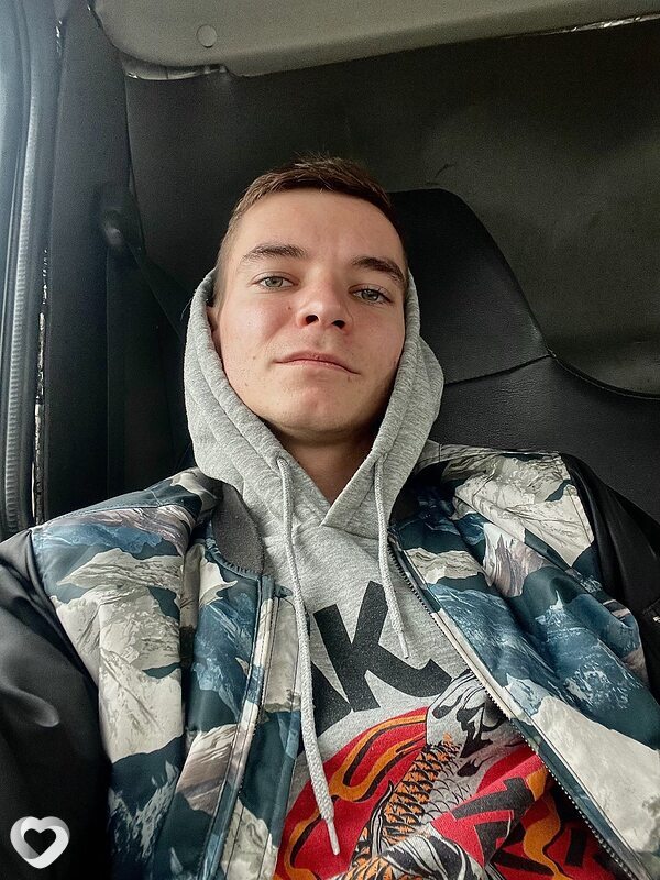 Александр, 28, Ярославле — анкета №2624863