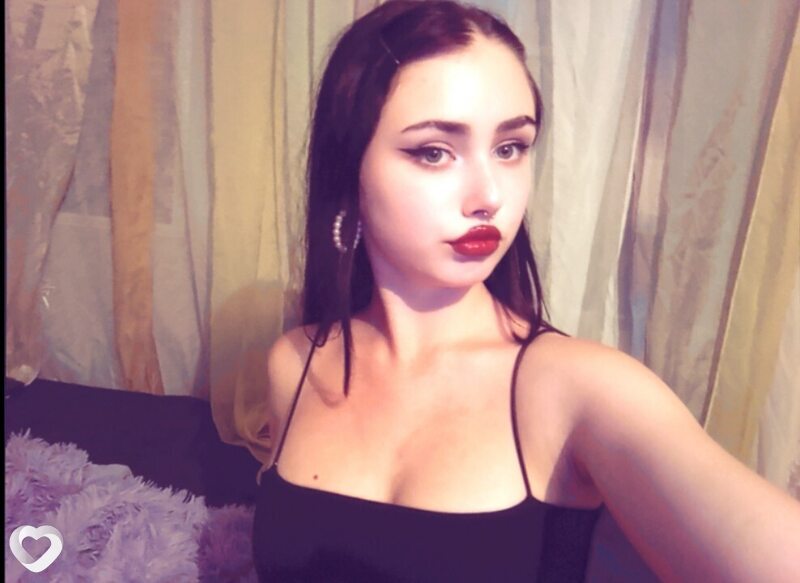 Аделина, 20, Челябинске — анкета №2625160