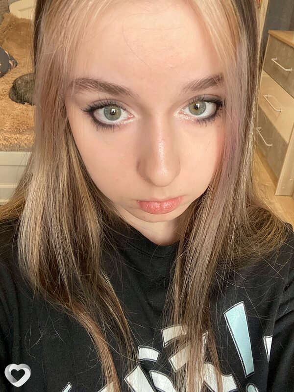 Аделина, 20, Нижнем Новгороде — анкета №2625202