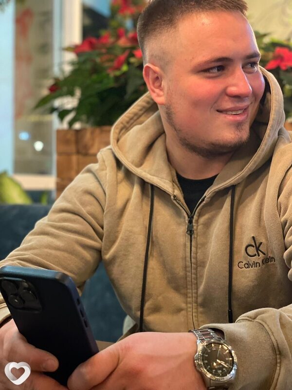 Александр, 26, Москве — анкета №2625522