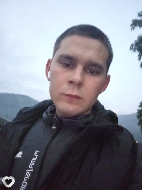 Александр, 23, Юрге — анкета №2625571