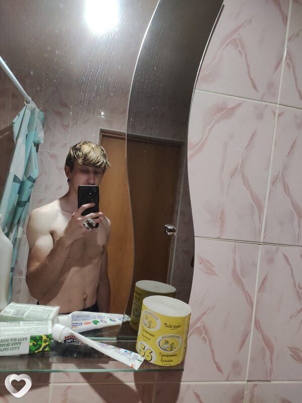 Максим, 23, Лобне — анкета №2625687