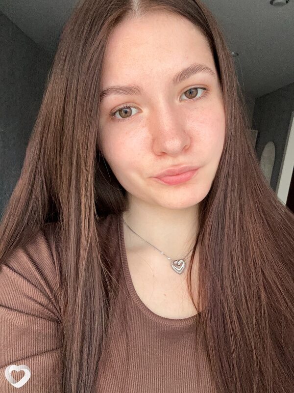 Алина, 19, Новосибирске — анкета №2626173
