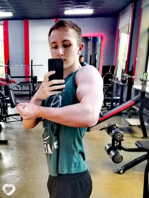 Алексей, 19, Минске — анкета №2626668