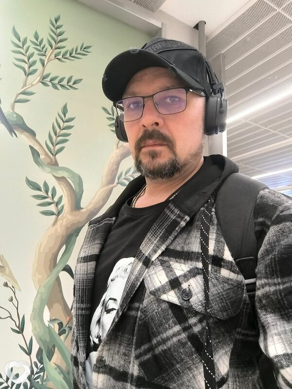 Олег, 47, Москве — анкета №2626775