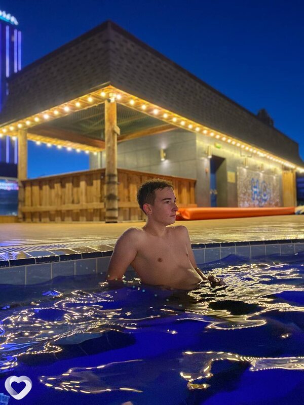 Богдан, 19, Новочеркасске — анкета №2626974