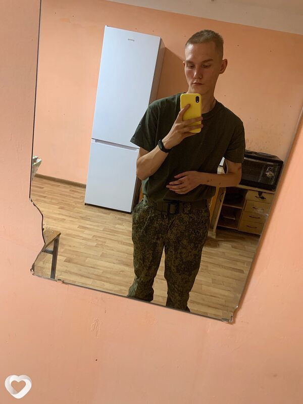 Илья, 22, Москве — анкета №2627359