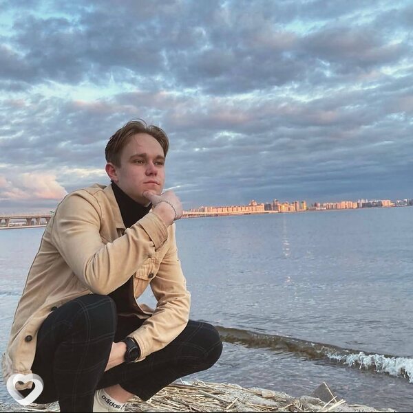 Антон, 23, Москве — анкета №2628542