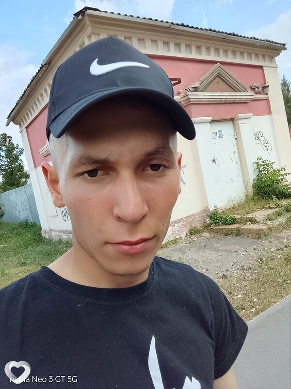 Достонбек, 21, Дзержинске — анкета №2628715