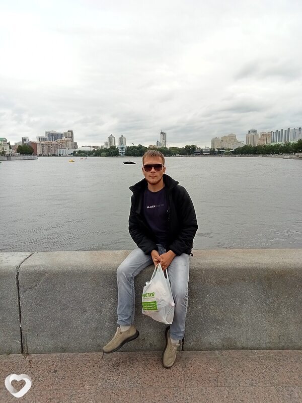Vladik, 25, Екатеринбурге — анкета №2628875