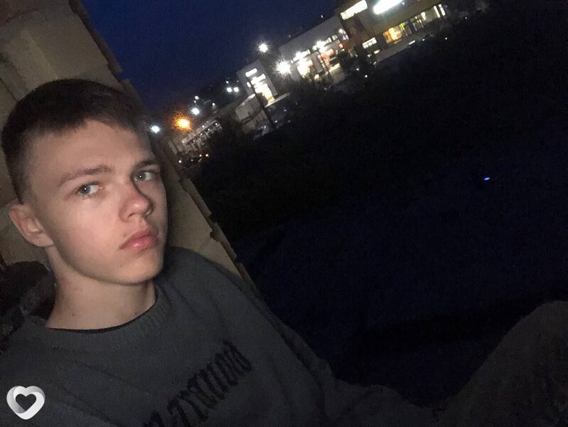 Владислав, 20, Череповце — анкета №2629151