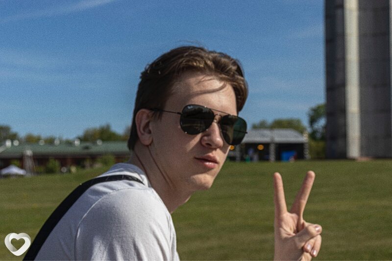 Александр, 21, Москве — анкета №2629439