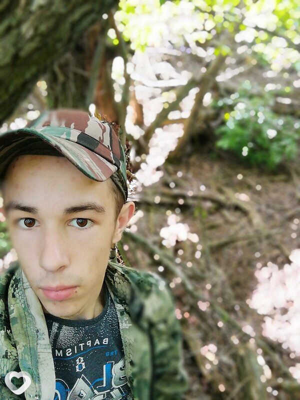 Антон, 22, Узловой — анкета №2629582