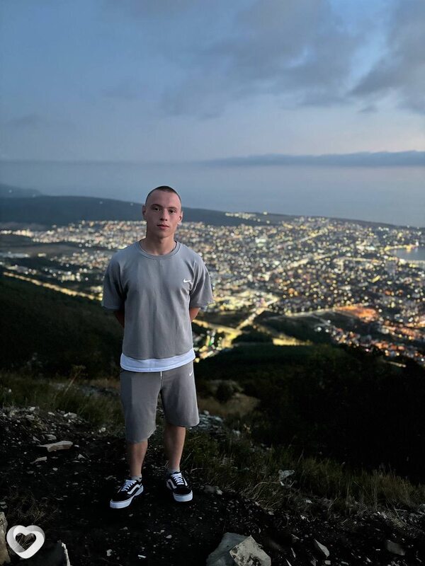 Карен, 20, Коломне — анкета №2631232