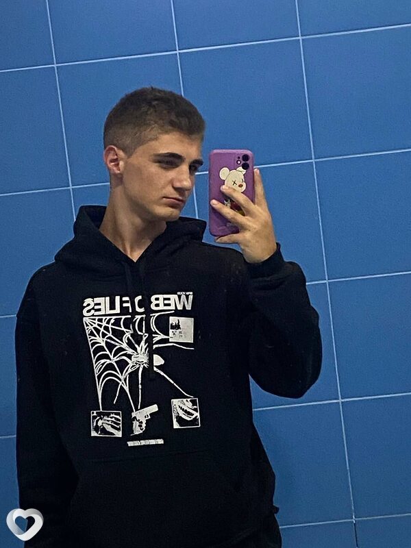 Сергей, 19, Бийске — анкета №2631397