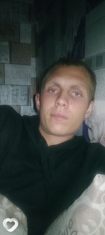 Максим, 23, Барнауле — анкета №2631177