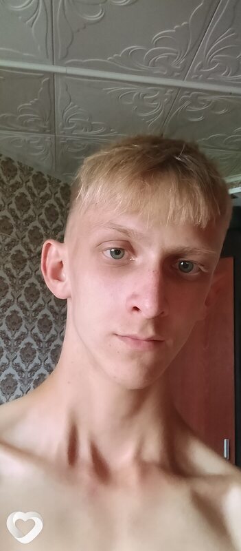 Кирилл, 19, Барнауле — анкета №2631920