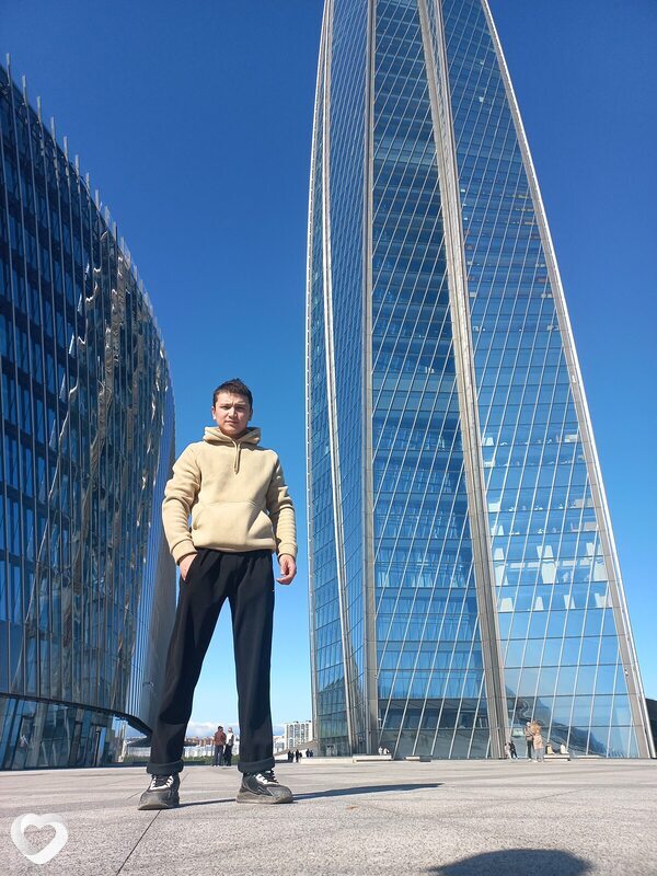 Oybek, 22, Санкт-Петербурге — анкета №2633555