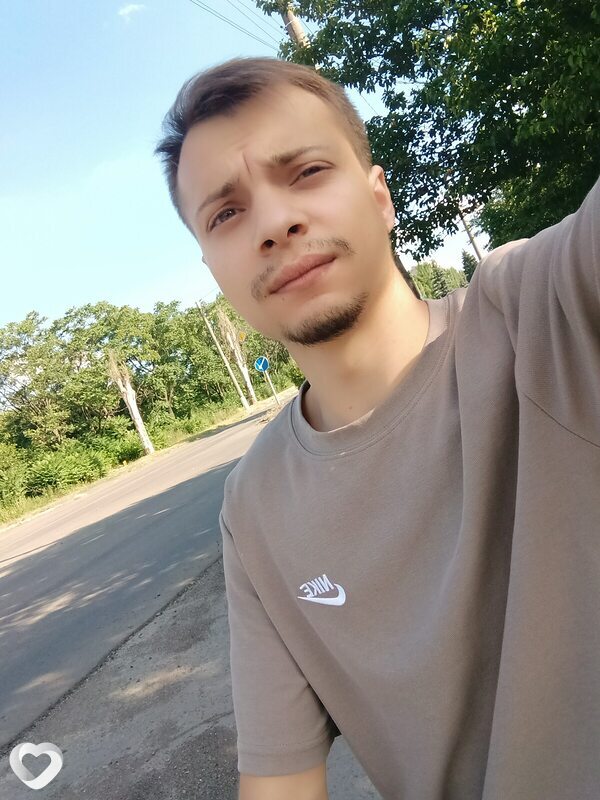 Виктор, 24, Москве — анкета №2633578