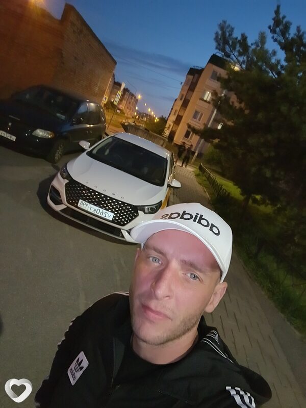 Артём, 34, Энгельсе — анкета №2633195
