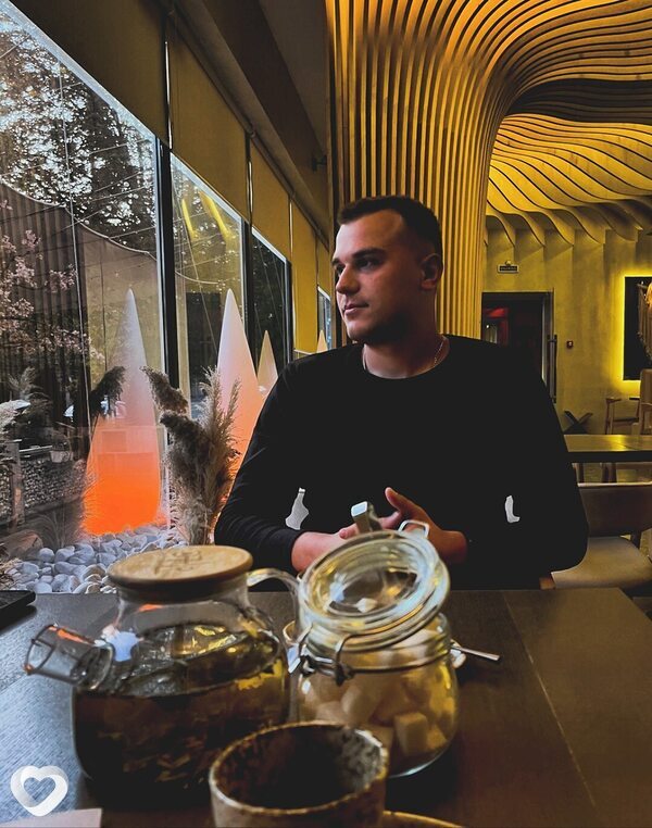 Иван, 26, Москве — анкета №2633911