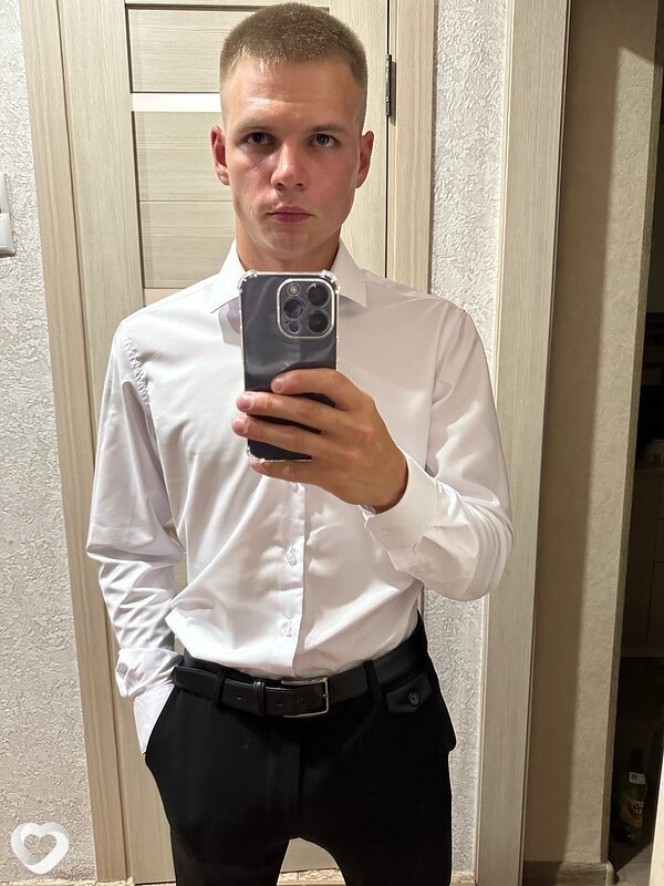 Артем, 23, Оренбурге — анкета №2633888