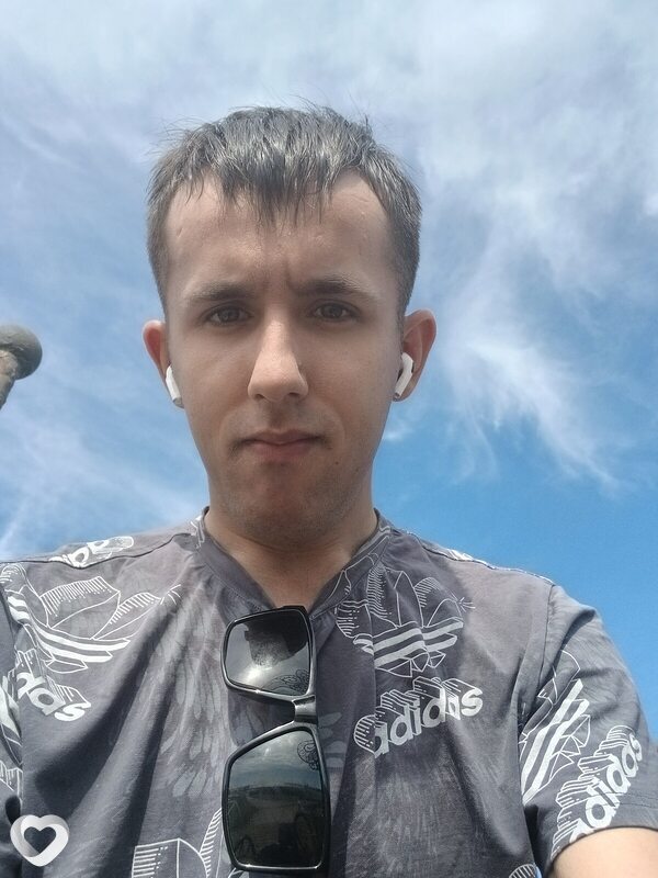 Алексей, 24, Холмске — анкета №2634597