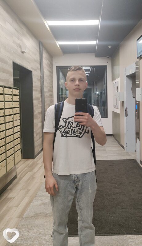 Яша, 19, Санкт-Петербурге — анкета №2635405