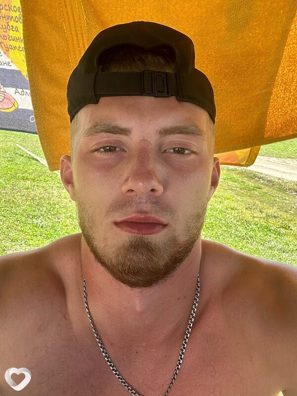 Александр, 22, Барнауле — анкета №2635553