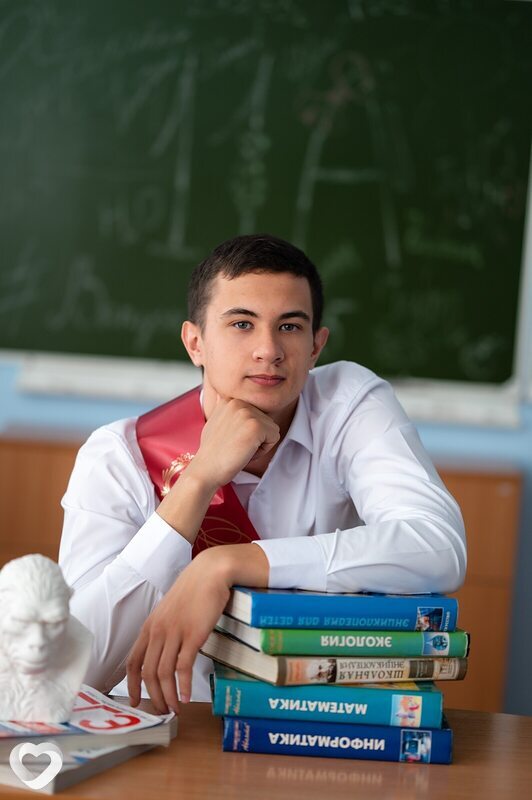 Артëм, 19, Таганроге — анкета №2635592