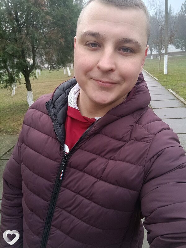 Алекс, 29, Симферополе — анкета №2636169
