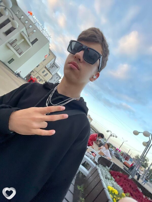 Дмитрий, 19, Нижнем Новгороде — анкета №2636333