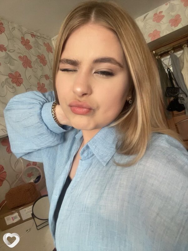 Катюшка, 19, Екатеринбурге — анкета №2636338