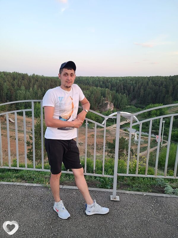Артём, 33, Москве — анкета №2636958