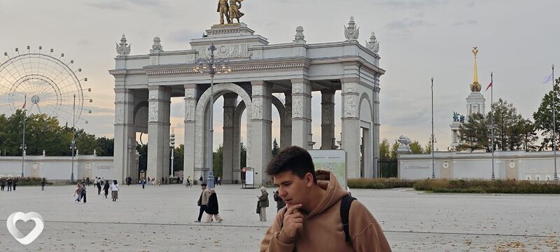 Артемий, 22, Москве — анкета №2637234
