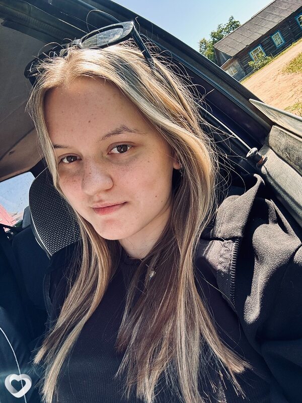 Вика, 21, Москве — анкета №2638165