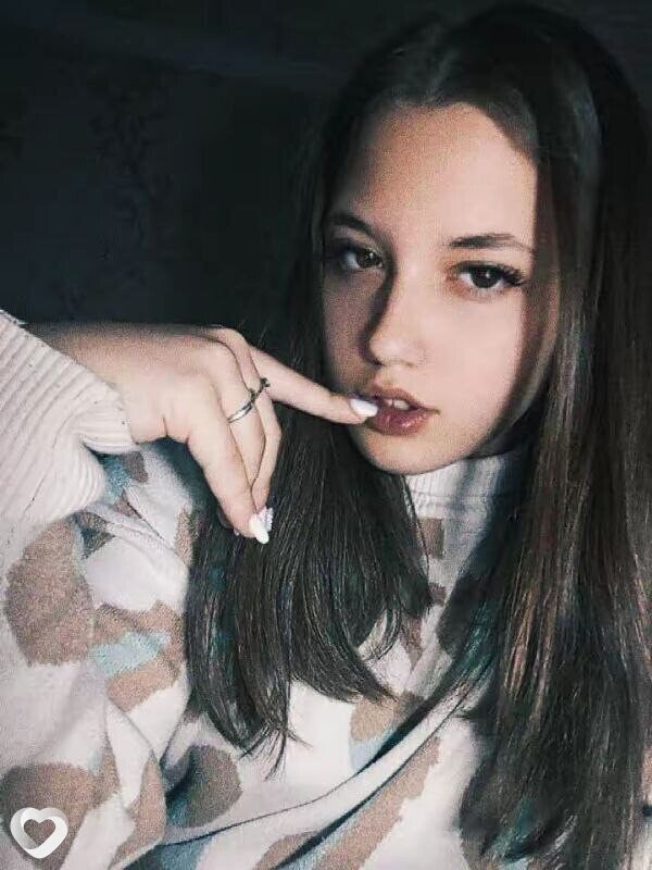Юлия, 19, Шахтах — анкета №2639071