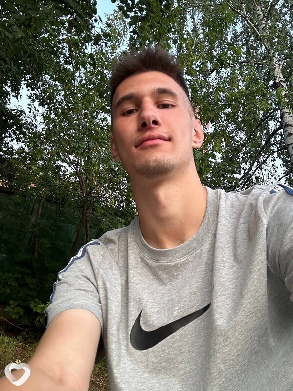 Игорь, 22, Москве — анкета №2638606